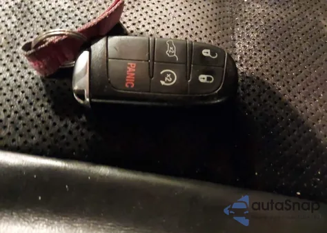 2015 Jeep Grand Cherokee Altitude из США, поврежденный, VIN 1C4RJFAG8FC768111